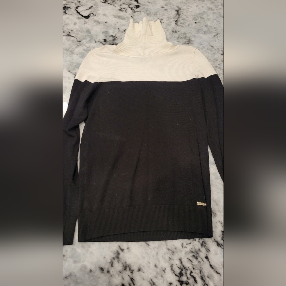 Calvin Klein Colorblock Turtleneck Sweater - Picture 2 of 4